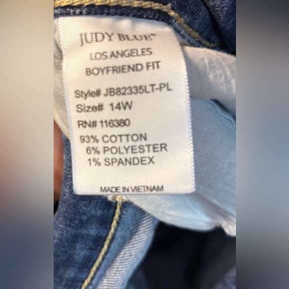 Judy Blue 14W Boyfriend Fit Stretch Jeans JB82335LT-PL Medium Wash Denim - Picture 5 of 6